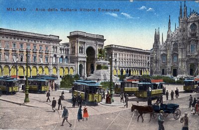 Włochy, Mediolan: tramwaje na Piazza del Duomo i Łuku Triumfalnym między galerią Victor Emmanuel (Victor-Emmanuel) (Galleria Vittorio Emanuele) - pocztówka koniec XIX-XX w. autorstwa Unbekannt