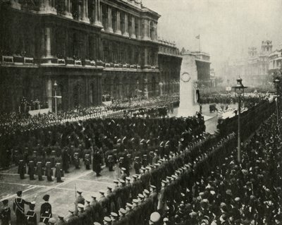 Król Jerzy VI uczestniczący w ceremonii rozejmu w grobowcu, Whitehall, 11 listopada 1936, 1937. autorstwa Unbekannt