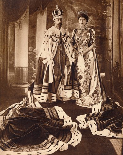 Król Jerzy V i królowa Maria ukoronowani i odziani w Delhi Durbar, 1911 1935. autorstwa Unbekannt