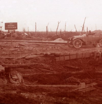Stacja Langemarck, Flandria, Belgia, c1914-c1918 autorstwa Unbekannt