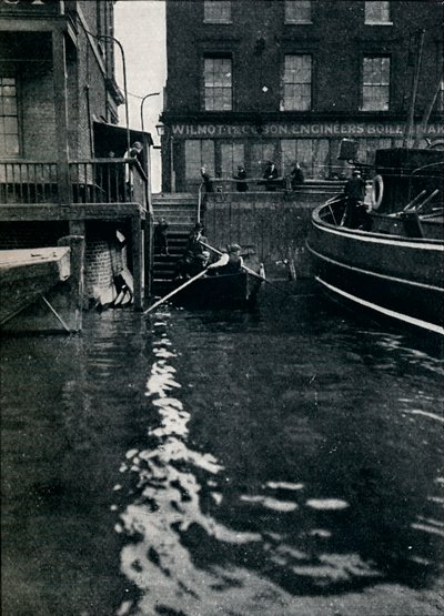 Leaving Battle Bridge Stairs, Londyn, ok. 1900 1901 r. autorstwa Unbekannt