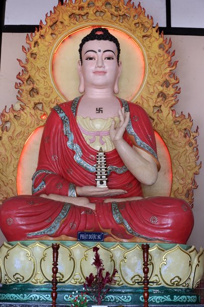 Buddyjska Pagoda Linhan. Statua Buddy Medycyny (Bhaisajyaguru). Dalit. Wietnam autorstwa Unbekannt