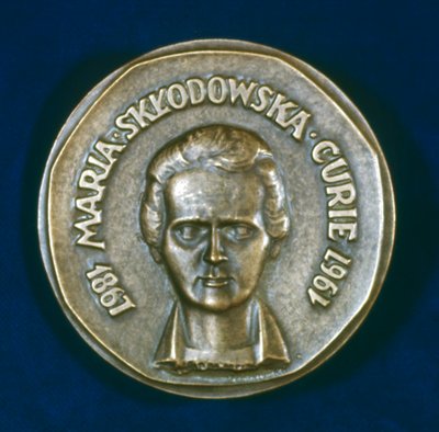 Medal upamiętniający Marię Skłodowską Curie, urodzoną w Polsce francuską fizykę, 1967 autorstwa Unbekannt