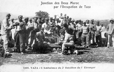 Personel medyczny 2 batalionu Legii Cudzoziemskiej Francuskiej, Taza, Maroko, 1904 autorstwa Unbekannt