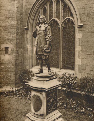 Posąg Miltona przed jego własnym miejscem pochówku w mieście, c1935. autorstwa Unbekannt