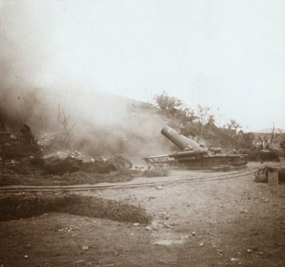Moździerz w akcji, Somma, północna Francja, c1914-c1918 autorstwa Unbekannt
