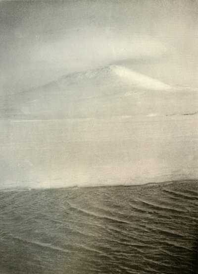Góra Erebus Z Lodowej Stopy, c1908, 1909 autorstwa Unbekannt