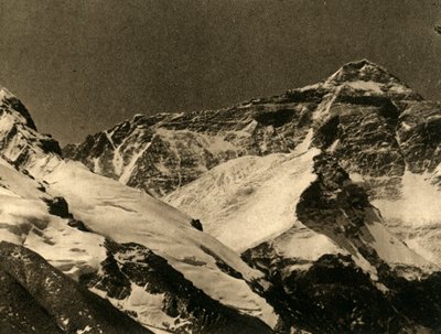 Mount Everest z bazy, c1918-c1939. autorstwa Unbekannt