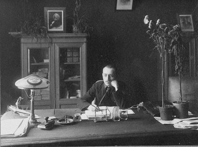 Nikołaj Aleksandrowicz Miljutin 1889-1942 autorstwa Unbekannt