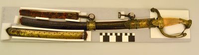 Miecz i pochwa oficerska prawdopodobnie pochodzenia francuskiego, które należały do Williama L. Claya Hickmana i były używane w wojnie 1812 roku autorstwa Unbekannt