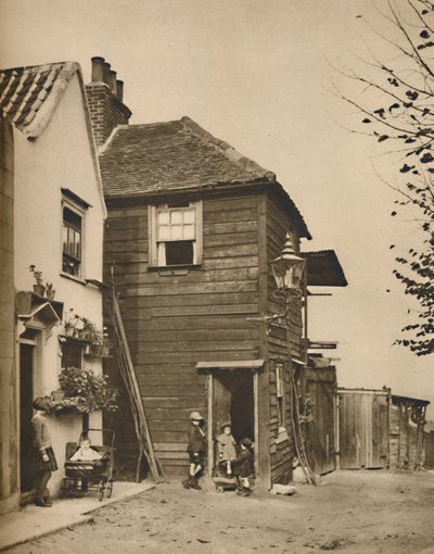 Stare domy w Highgate Od drzwi, których mieszkańcy obserwowali przełęcz autokarów, c1935. autorstwa Unbekannt