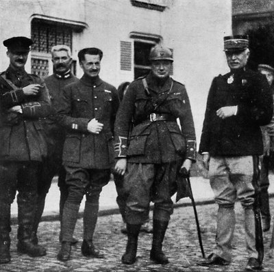 Na froncie i po doświadczeniu dowodził 6. Królewskim Pułkiem Fizylierów Szkockich, c1916, 1945 autorstwa Unbekannt