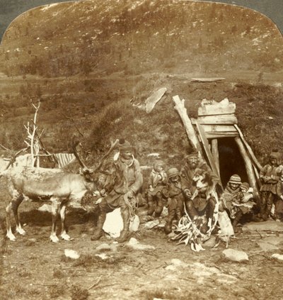 Mieszkańcy mroźnego domu i rodziny północnolapońskich, niedaleko Tromsoe w Norwegii, ok. 1905 r. autorstwa Unbekannt