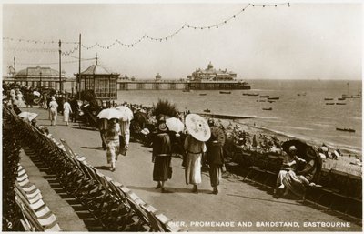 Molo, promenada i estrada, Eastbourne, Sussex, ok. 1920 autorstwa Unbekannt