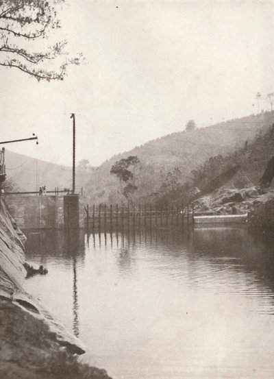 Pirahy Diversion Dam w górę rzeki Rio Light and Power Works, 1914 autorstwa Unbekannt