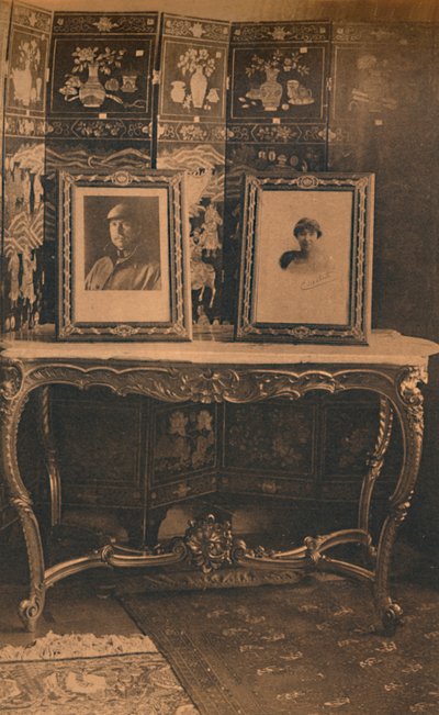 Portrety króla i królowej Belgii w ambasadzie kubańskiej w Brukseli, Belgia, 1927. autorstwa Unbekannt