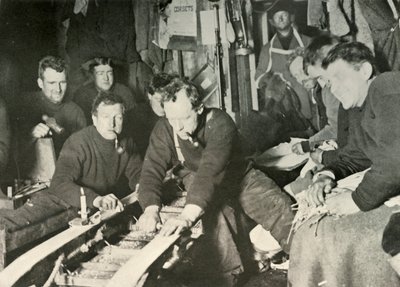 Przygotowanie sań zimą 1908, 1909 autorstwa Unbekannt
