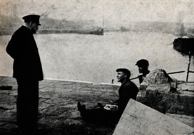 Premier i ludzie na ulicy, lata 40., 1945. autorstwa Unbekannt