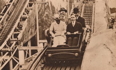 Książę Jerzy i księżna Maria na otwarciu wystawy Earls Court, Londyn, 1913 1935. autorstwa Unbekannt