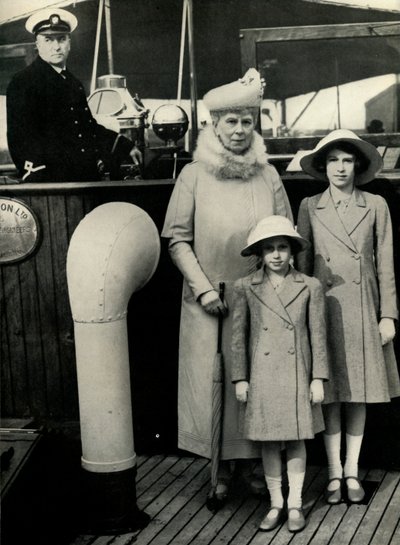 Queen Mary z wnuczkami, lata 30., 1951. autorstwa Unbekannt