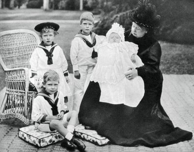 Królowa Wiktoria z prawnukami w Osborne House, Isle of Wight, 1900 autorstwa Unbekannt