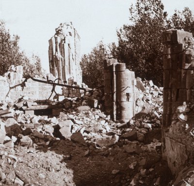Zrujnowany zamek, Pinon, północna Francja, c1914-c1918 autorstwa Unbekannt