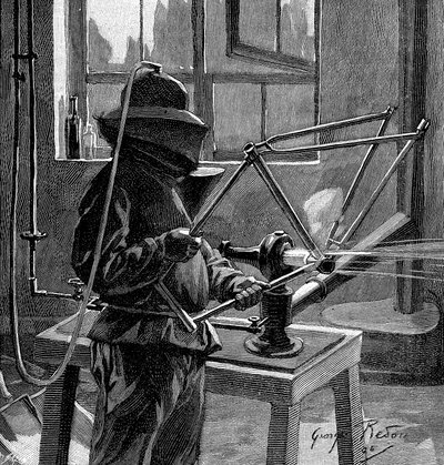Piaskowanie przegubów ramy rowerowej, Francja, 1896 autorstwa Unbekannt