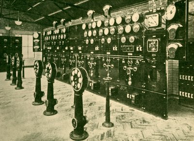 Sekcja rozdzielni w Elektrowni Kolei Metropolitalnej, 1930. autorstwa Unbekannt