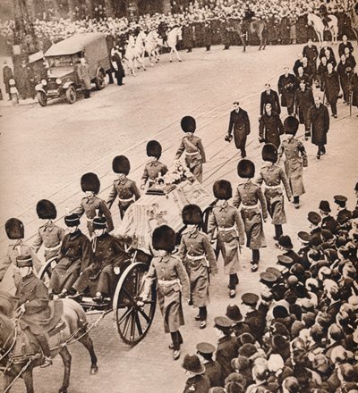 Simple Majesty: Trumna Króla Jerzego, objęta Royal Standard, 1936 autorstwa Unbekannt
