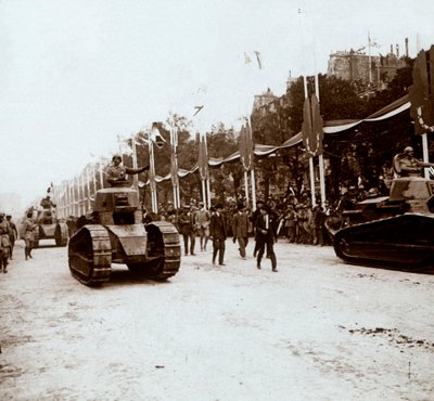 Małe czołgi, parada zwycięstwa, Paryż, Francja, c1918-c1919 autorstwa Unbekannt