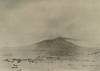 Dym wydobywający się z krateru Erebusa, ok. 1908, 1909. autorstwa Unbekannt