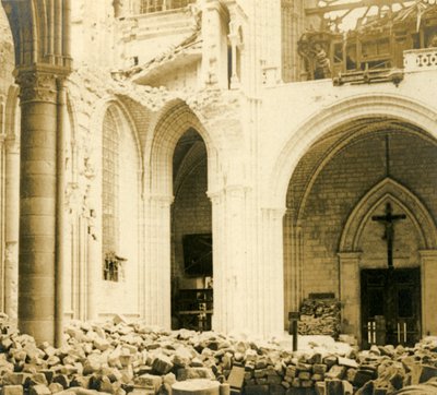 Katedra w Soissons, Soissons, północna Francja, c1914-c1918 autorstwa Unbekannt