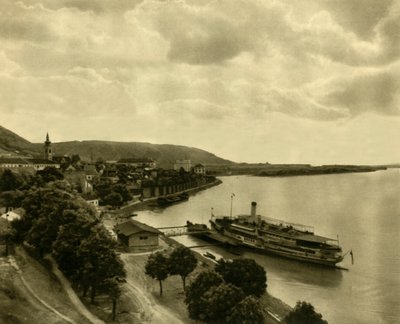 Parowiec na Dunaju w Hainburgu, Dolna Austria, c1935. autorstwa Unbekannt