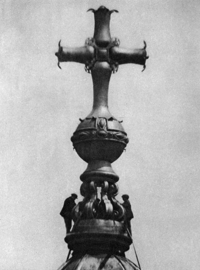 Steeplejacks na szczycie katedry św. Pawła, Londyn, 1926-1927 autorstwa Unbekannt