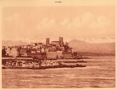 Grzbiet Alp i Antibes, 1930. autorstwa Unbekannt