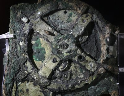 Mechanizm z Antykithiry, 205 pne autorstwa Unbekannt