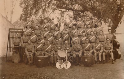 Batalion Band Pierwszego Batalionu Królowe Własny Królewski Pułk West Kent. Poona, Indie, 1 autorstwa Unbekannt