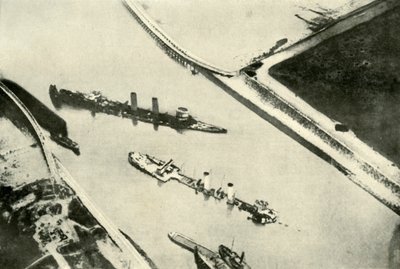 Blokowanie portu Zeebrugge, 1919. autorstwa Unbekannt