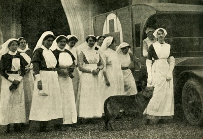 Księżna Westminster z pielęgniarkami, Le Touquet, I wojna światowa, 1914, ok.1920. autorstwa Unbekannt