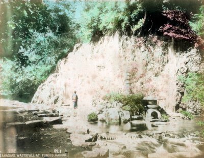 Wodospady Tamadare, Yumoto, Hakone, Japonia autorstwa Unbekannt