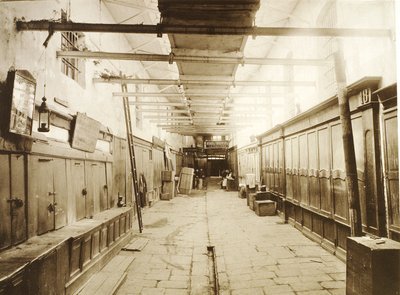 Górne rzędy handlowe na Placu Czerwonym, Moskwa, Rosja, 1886 r. autorstwa Unbekannt