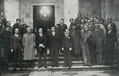 Szef rządu baskijskiego (lub legendarny) Jose Antonio Aguirre i członkowie rządu, Barcelona. Prywatna Fundacja Juberta Figuerasa. autorstwa Unbekannt
