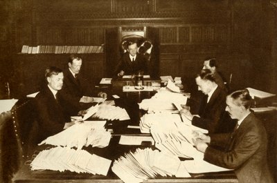 Scena w biurze Lorda Kanclerza... Wybory Generalne, 1923, 1935. autorstwa Unbekannt