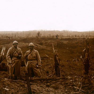 W kierunku La Malmaison, północna Francja, ok. 1914-c1918. autorstwa Unbekannt