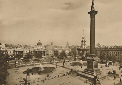 Plac Trafalgarski. Gdzie niegdyś trzymano królewskie sokoły wraz z królewskimi końmi, c1935. autorstwa Unbekannt