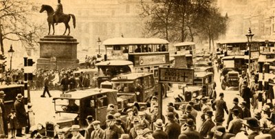 Ruch uliczny na Trafalgar Square w Londynie, 1933. autorstwa Unbekannt