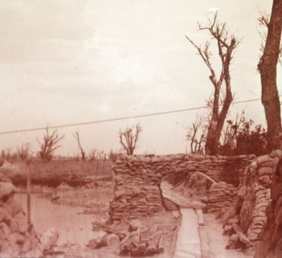 Okopy, Diksmuide, Belgia, c1914-c1918 autorstwa Unbekannt