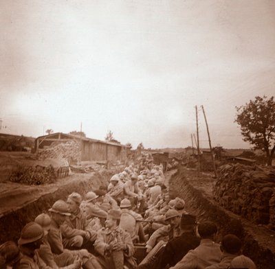 Oddziały w otwartych wagonach kolejowych, Genicourt, północna Francja, c1914-c1918 autorstwa Unbekannt