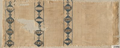 Dwa fragmenty szalika lub nakrycia głowy, 1300s. autorstwa Unbekannt