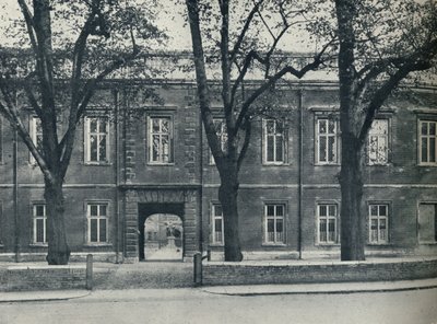 Szkoła wyższa, zaglądając do dziedzińca szkolnego, 1926 autorstwa Unbekannt